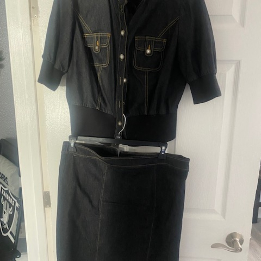 Bisou Bisou Jean Jacket XL & Jean Skirt Size 16